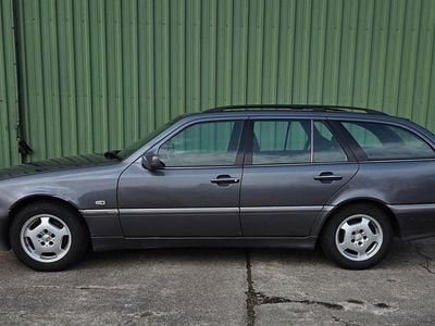 Gebraucht Mercedes C250 Elegance 150 PS (110 kW) 1997 Grau Kombi