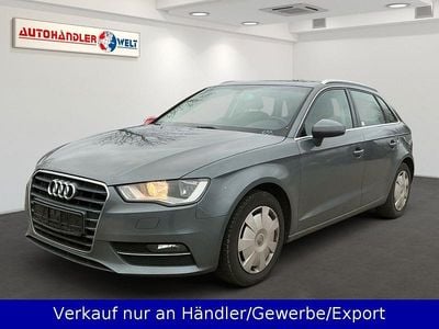 Grau Gebraucht 2013 Audi A3 Ambiente Limousine | 7.999 € (Guter Preis)