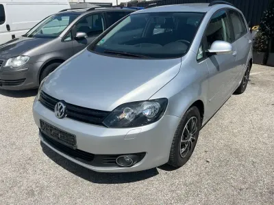 Gebraucht VW Golf VI Team 105 PS (77 kW) 2011 Schwarz Kleinwagen