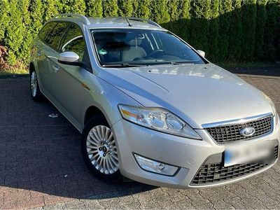 Silber Gebraucht 2007 Ford Mondeo Kombi | 2.500 €