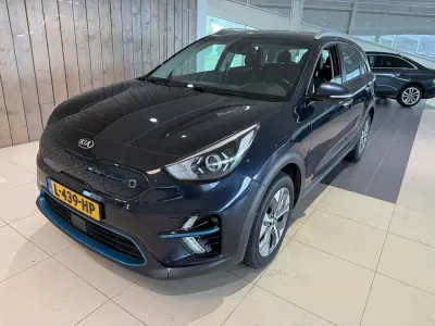 Gebraucht Kia e-Niro 100 kW (136 PS) 2021 Blau SUV