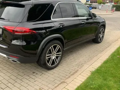 Gebraucht Mercedes GLE300 272 PS (200 kW) 2022 Schwarz SUV