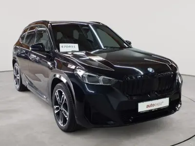 Gebraucht BMW iX1 M Sport 230 kW (313 PS) 2023 Saphirschwarz metallic SUV