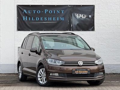 Braun Gebraucht 2016 VW Touran Comfortline Van / Kleinbus | 15.990 € (Etwas zu teuer)