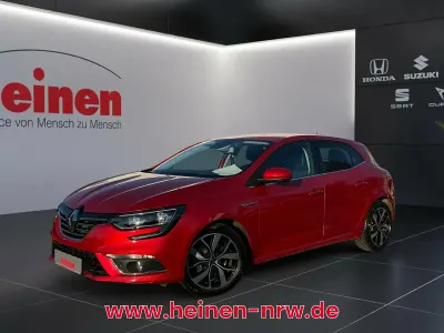 Gebraucht Renault Mégane IV Bose Edition 159 PS (116 kW) 2019 Rot SUV