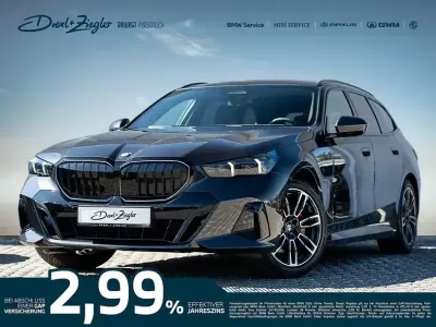 Gebraucht BMW 520 M Sport 197 PS (144 kW) 2025 Sophistograu brillanteffekt metallic Kombi