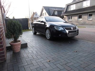 Usado VW Eos 160 HP (117 kW) 2008 Azul Cabrios