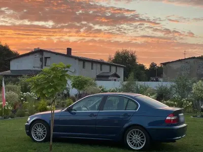 Gebraucht BMW 330 184 PS (135 kW) 2002 Blau Limousine