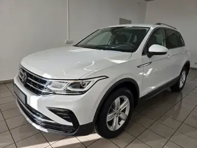 Gebraucht VW Tiguan IQ Drive 190 PS (139 kW) 2019 Weiß SUV