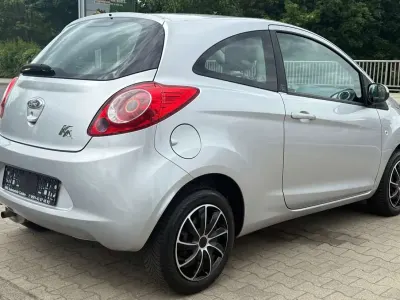Gebraucht Ford Ka Titanium 69 PS (50 kW) 2009 Moonlightsilber metallic Kleinwagen