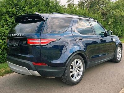 Land Rover Discovery 5