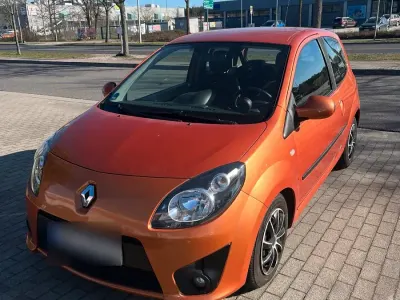 Gebraucht Renault Twingo 64 PS (47 kW) 2008 Orange Kleinwagen