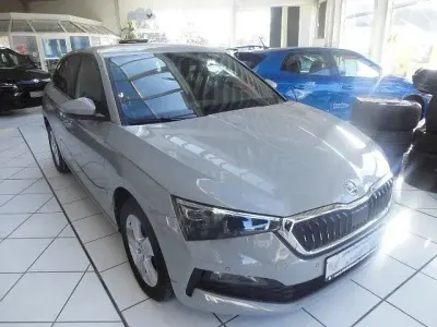 Gebraucht Skoda Scala Style 150 PS (110 kW) 2021 Grau Kleinwagen
