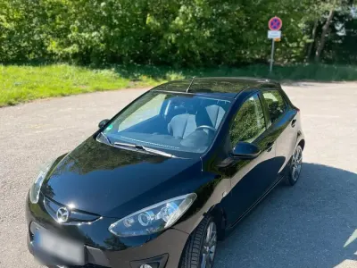 Gebraucht Mazda 2 Inclusive 86 PS (63 kW) 2009 Schwarz Kleinwagen