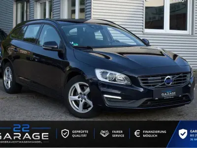 Gebraucht Volvo V60 Business Edition 150 PS (110 kW) 2016 Blau Kombi