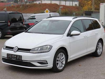 Gebraucht VW Golf VII 116 PS (85 kW) 2020 Pure white Kombi
