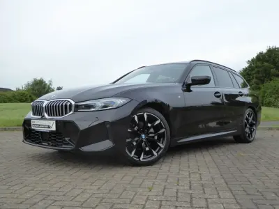Gebraucht BMW 320 M Sport 190 PS (139 kW) 2025 Schwarz Kombi