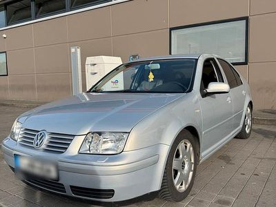 Second-hand VW Bora 105 CP (77 kW) 2000 Argintiu Berlinǎ