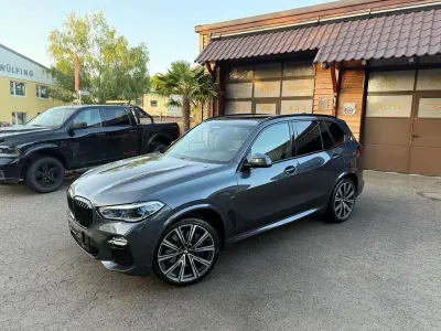 Gebraucht BMW X5 M50 Performance 530 PS (389 kW) 2021 Grau SUV