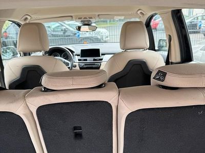 BMW 225