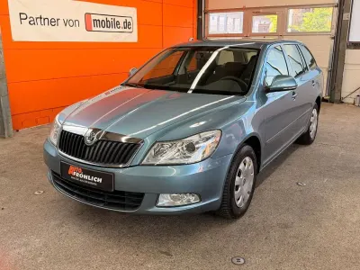 Gebraucht Skoda Octavia Ambiente 80 PS (58 kW) 2009 Blau Kombi