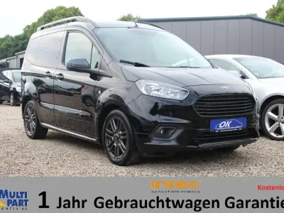 Gebraucht Ford Tourneo Sport 101 PS (74 kW) 2019 Schwarz Kombi