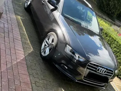 Gebraucht Audi A4 Comfort 190 PS (139 kW) 2015 Grau Kombi