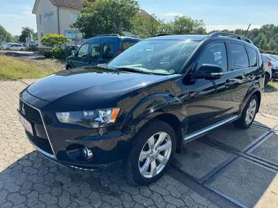 Gebraucht Mitsubishi Outlander Edition 177 PS (130 kW) 2011 Schwarz SUV