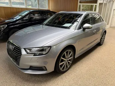 Gebraucht Audi A3 Sport 204 PS (150 kW) 2020 Florettsilber Limousine