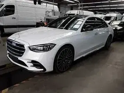 Gebraucht Mercedes S450 AMG 367 PS (269 kW) 2024 Weiß Limousine