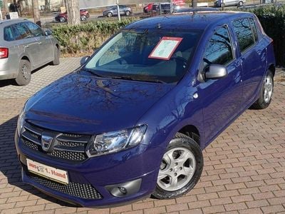 Gebraucht Dacia Sandero Celebration 90 PS (66 kW) 2015 Blau Kleinwagen