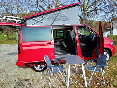 Gebraucht VW California Beach 140 PS (102 kW) 2013 Rot Van