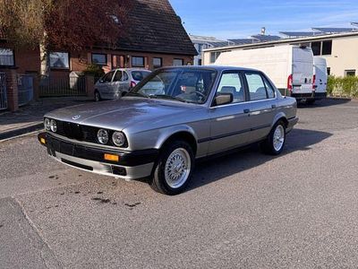 Second-hand BMW 316 136 CP (100 kW) 1988 Argintiu Berlinǎ