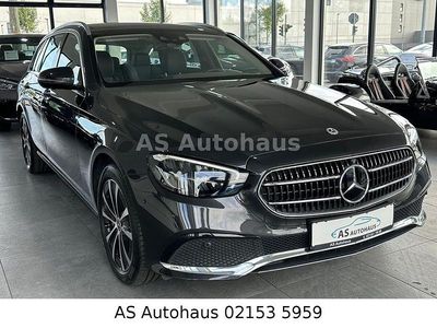 Grau Gebraucht 2022 Mercedes E300 Kombi | 31.950 € (Fairer Preis)