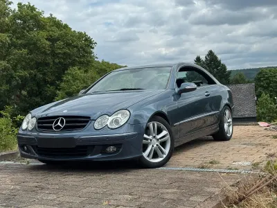 Gebraucht Mercedes CLK280 231 PS (169 kW) 2007 Blau Coupé