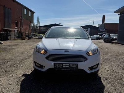 Gebraucht Ford Focus Titanium 150 PS (110 kW) 2015 Weiß Limousine