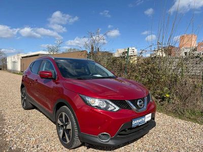 Gebraucht Nissan Qashqai 360º 116 PS (85 kW) 2016 New red (m) SUV