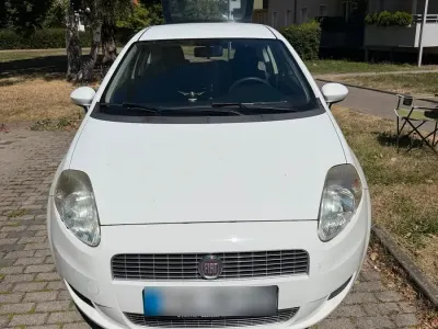 Gebraucht Fiat Punto 70 PS (51 kW) 2009 Weiß Kleinwagen
