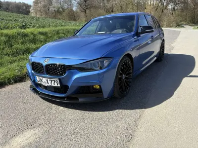 Gebraucht BMW 330 M Sport 258 PS (189 kW) 2015 Blau Kombi