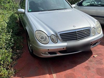 Mercedes E220