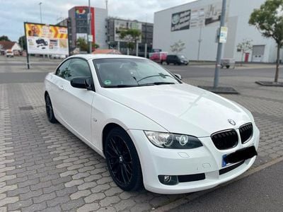 Gebraucht BMW 320 Cabriolet Comfort Edition 170 PS (125 kW) 2009 Weiß Cabrio