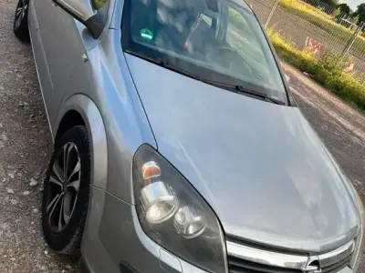Gebraucht Opel Astra 95 PS (69 kW) 2006 Grau Limousine