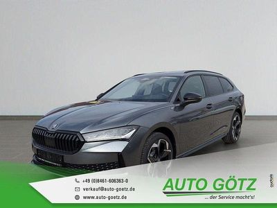 Neu Skoda Superb SportLine 193 PS (141 kW) 2026 Grau Kombi