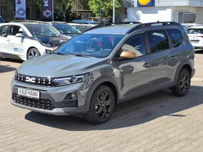 Neu Dacia Jogger Extreme 122 PS (89 kW) 2026 Grau Van / Kleinbus