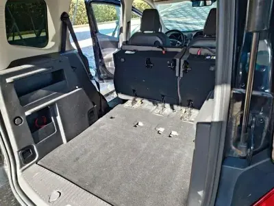 Gebraucht Ford Tourneo Courier 101 PS (74 kW) 2016 Schwarz Van / Kleinbus