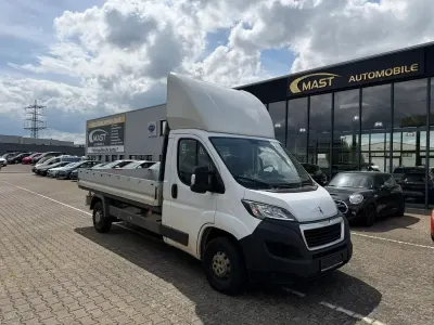Gebraucht Peugeot Boxer 140 PS (102 kW) 2023 Weiß Van