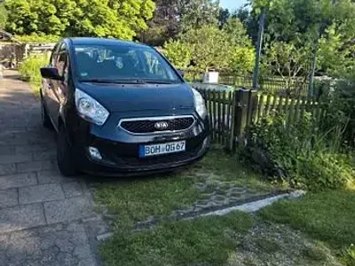 Gebraucht Kia Venga Spirit 125 PS (91 kW) 2015 Schwarz Kleinwagen