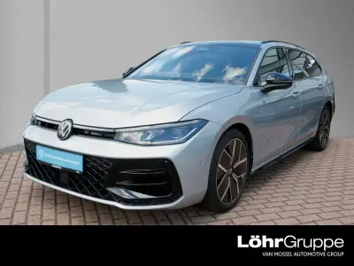 Gebraucht VW Passat R-line 265 PS (194 kW) 2025 Silber Kombi