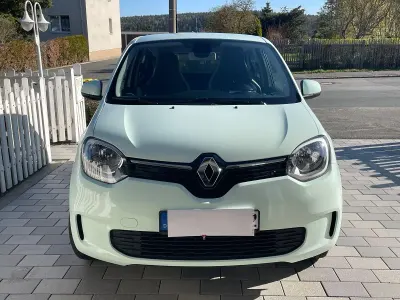 Gebraucht Renault Twingo LIMITED 73 PS (53 kW) 2019 Grün Kleinwagen