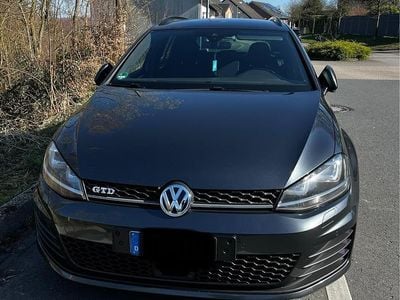 Second-hand VW Golf VII GTD 184 CP (135 kW) 2016 Gri Break